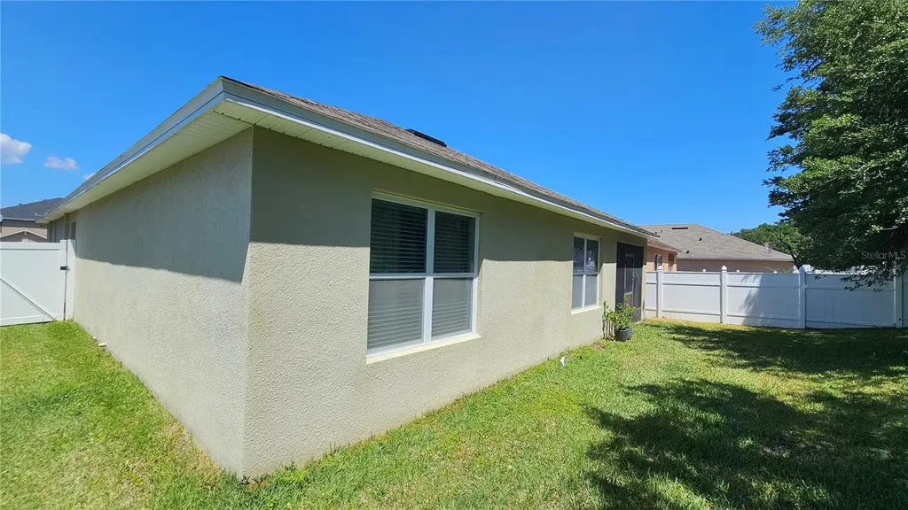 2459 Valhalla Drive Tavares FL 32778