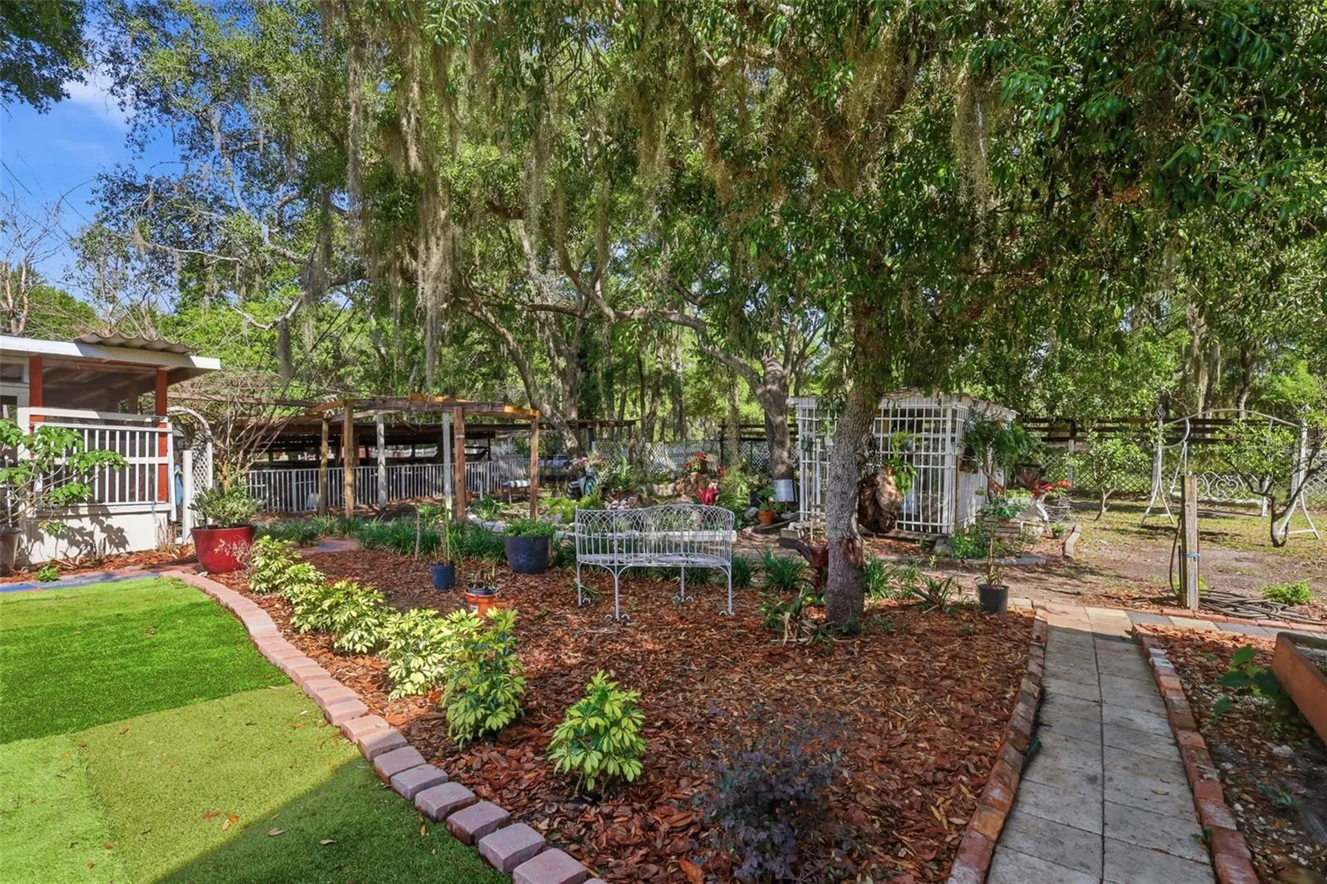 1898 Blackwelder Road De Leon Springs FL 32130