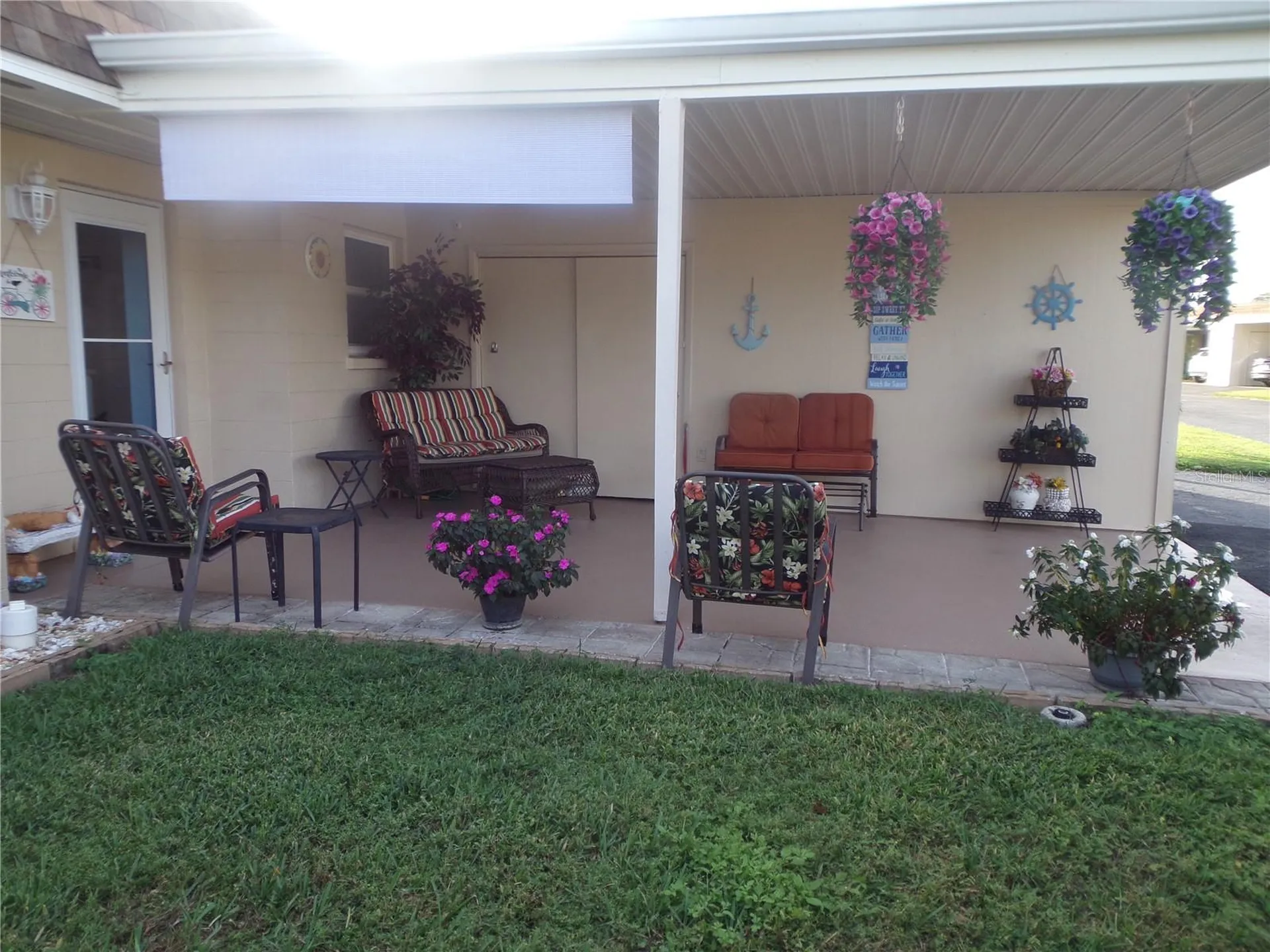 670 Park Circle Bradenton FL 34207