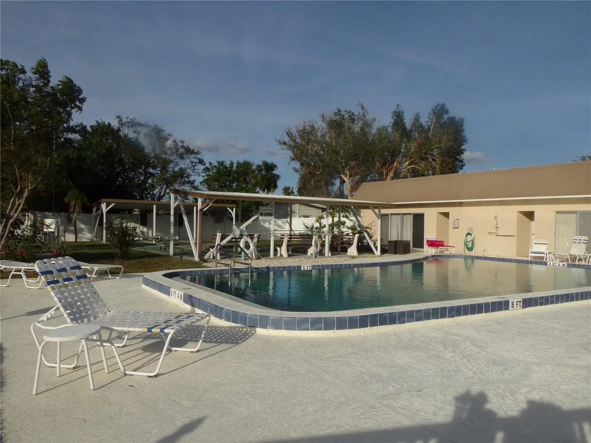 670 Park Circle Bradenton FL 34207