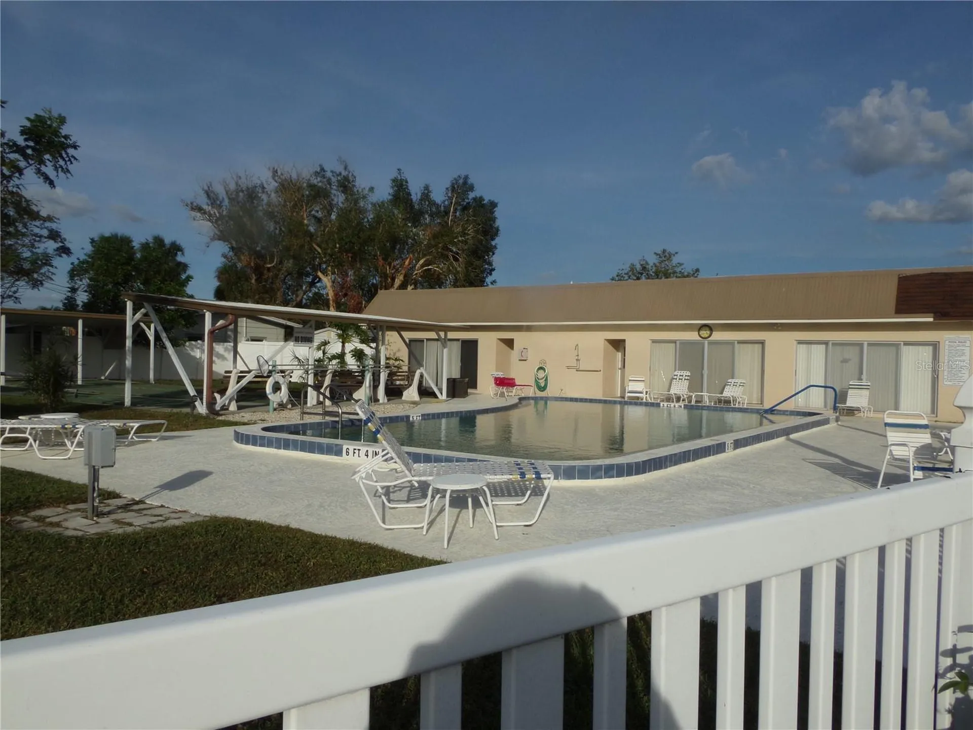 670 Park Circle Bradenton FL 34207