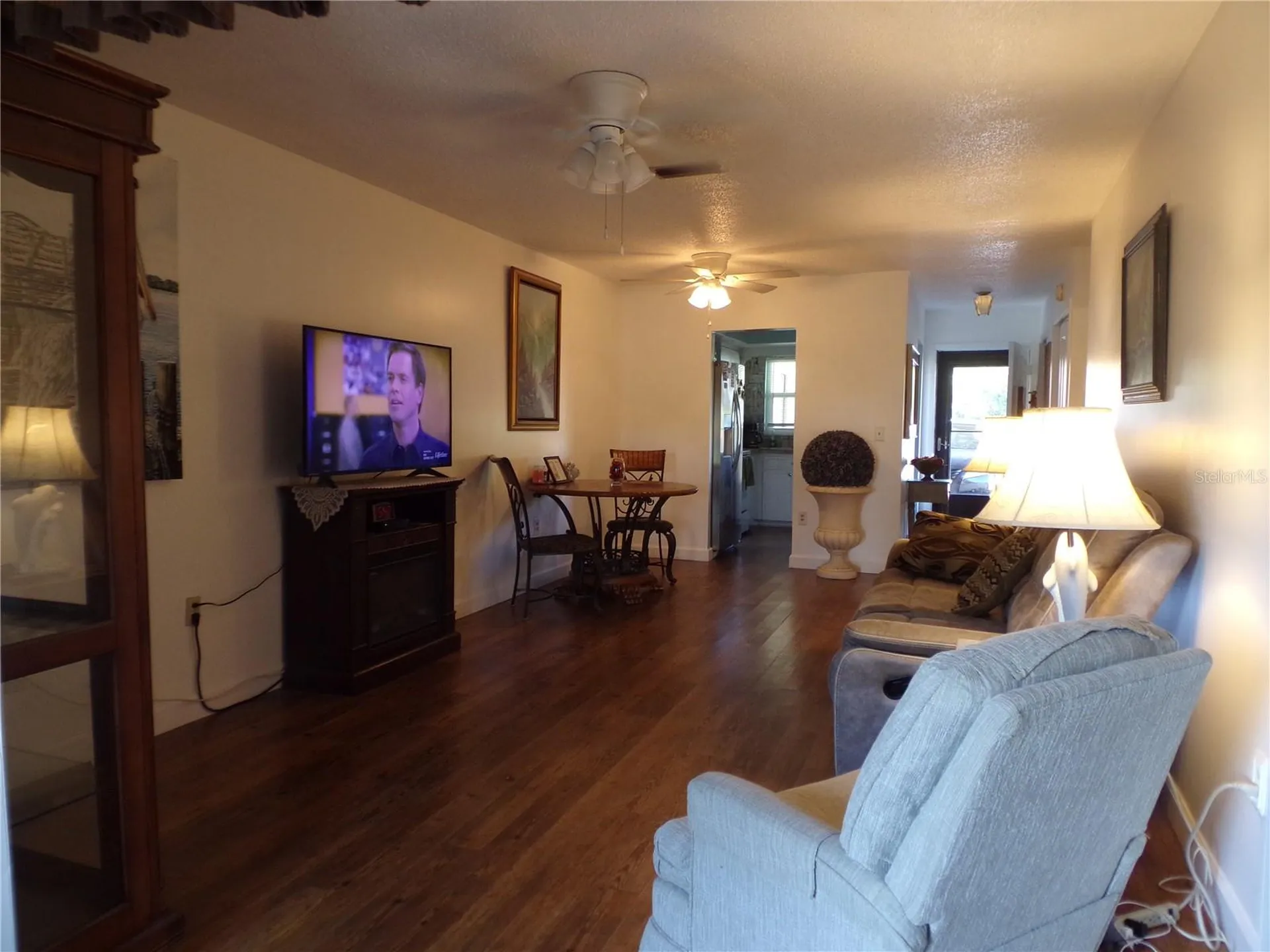 670 Park Circle Bradenton FL 34207