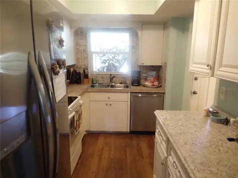 670 Park Circle Bradenton FL 34207