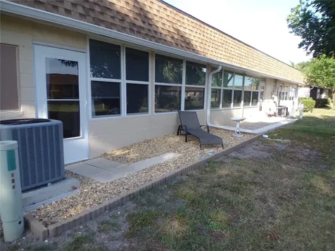 670 Park Circle Bradenton FL 34207