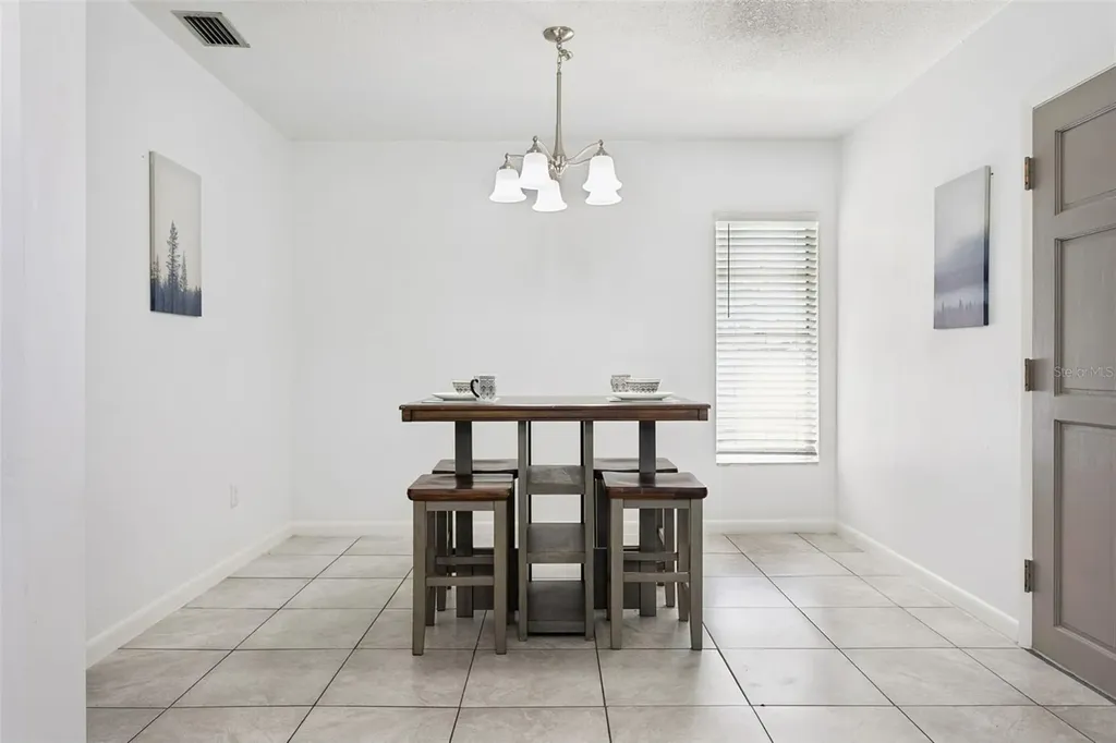 8303 Temple Park Drive Tampa FL 33637
