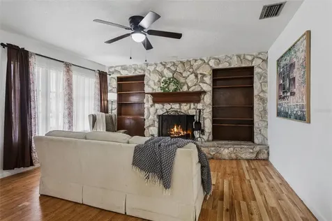 8303 Temple Park Drive Tampa FL 33637