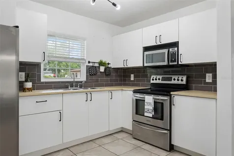 8303 Temple Park Drive Tampa FL 33637