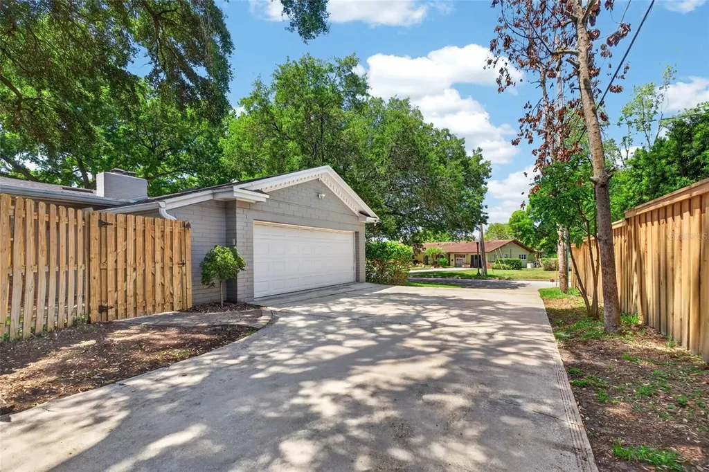 1701 Antilles Place Orlando FL 32806