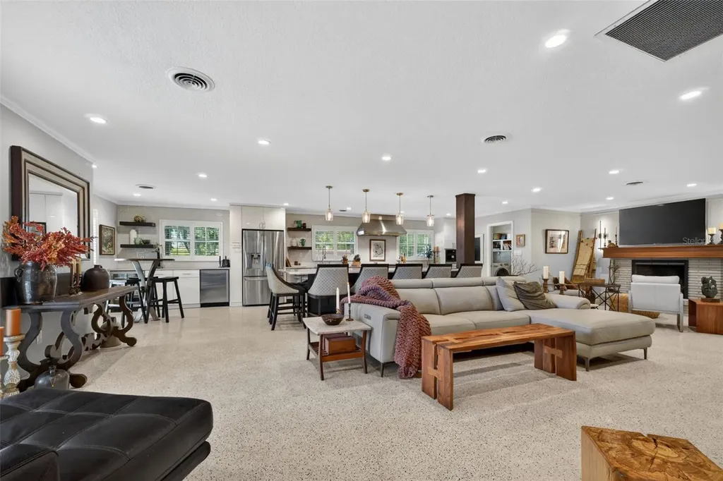 1701 Antilles Place Orlando FL 32806