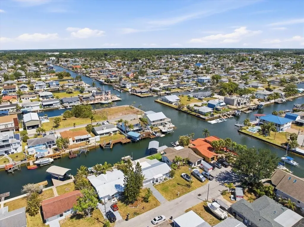 13902 Barnard Avenue Hudson FL 34667