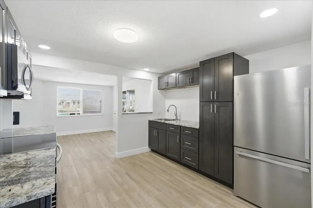 13902 Barnard Avenue Hudson FL 34667
