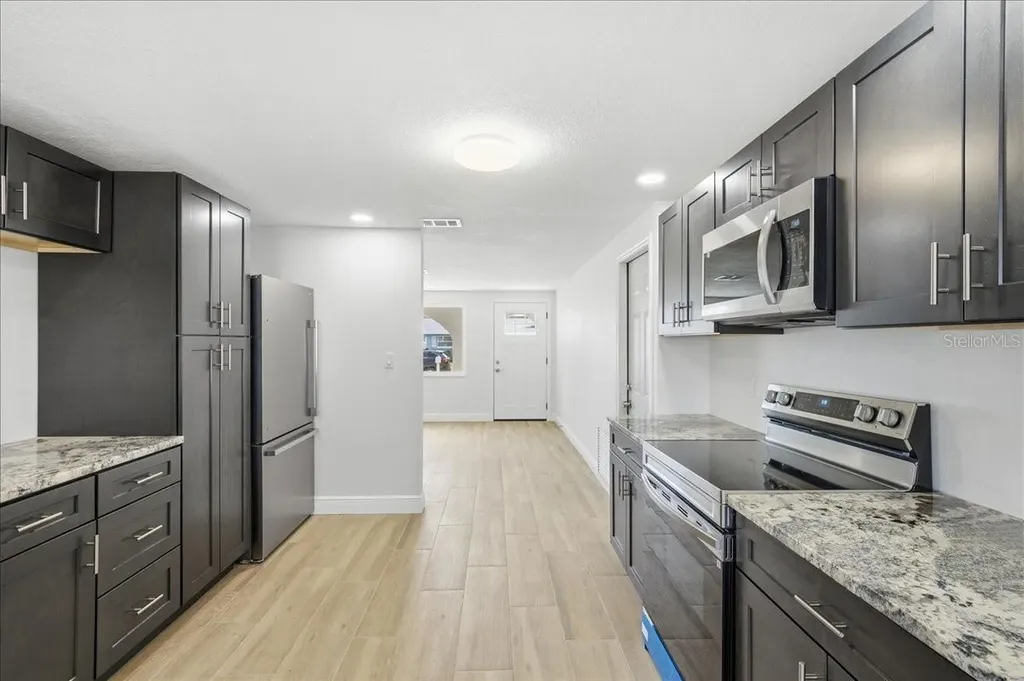 13902 Barnard Avenue Hudson FL 34667