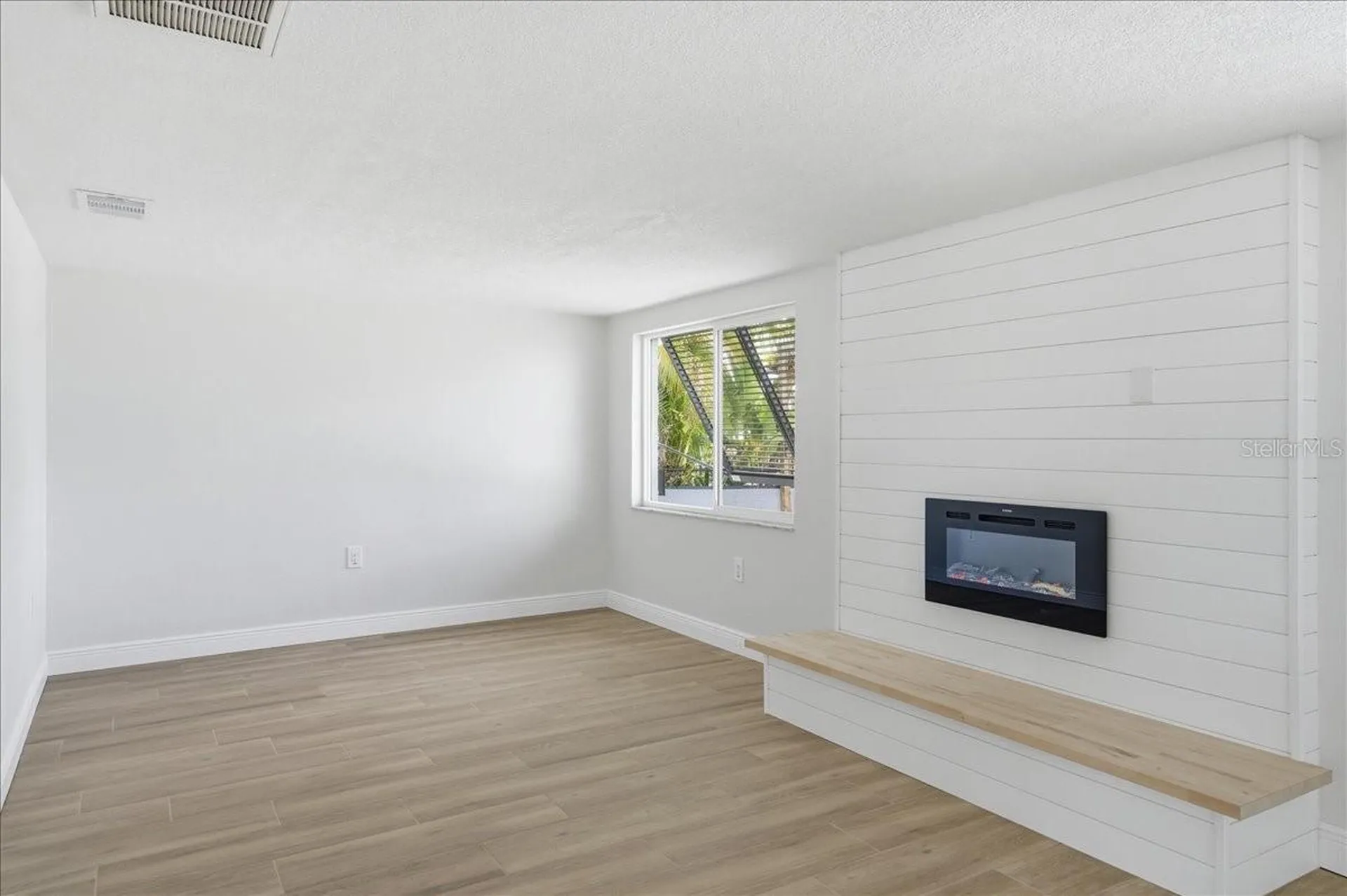 13902 Barnard Avenue Hudson FL 34667
