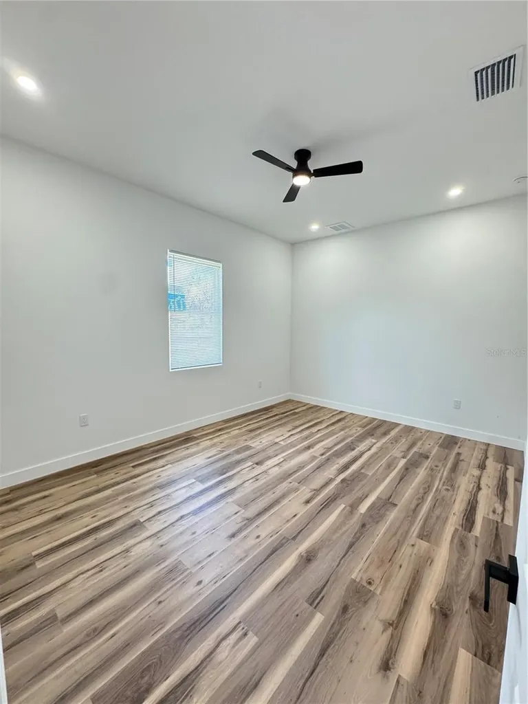 611 Elm Street Safety Harbor FL 34695