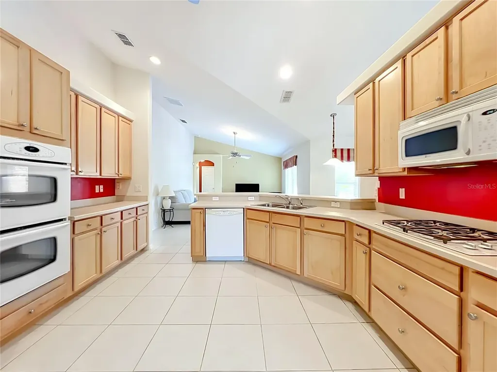 2505 Holly Berry Circle Clermont FL 34711