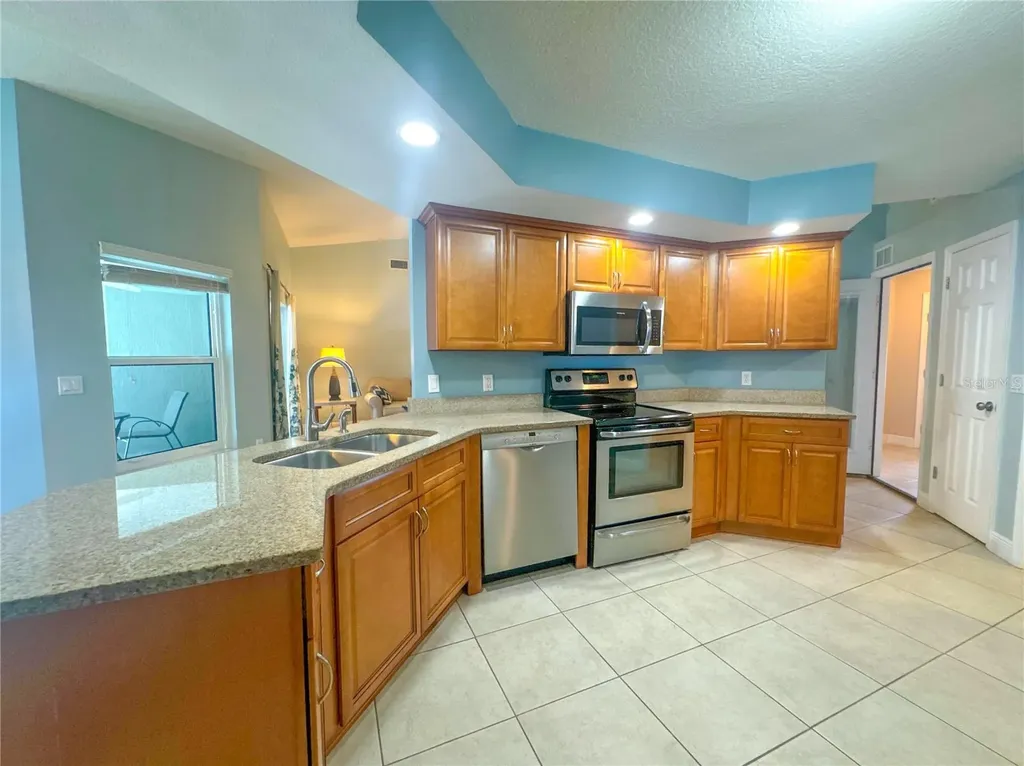 707 Powder Horn Row Lakeland FL 33809