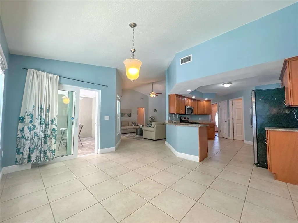 707 Powder Horn Row Lakeland FL 33809