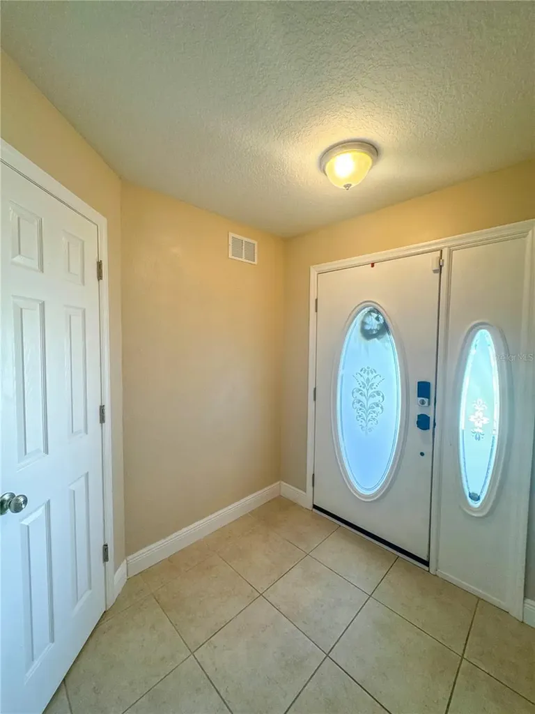 707 Powder Horn Row Lakeland FL 33809