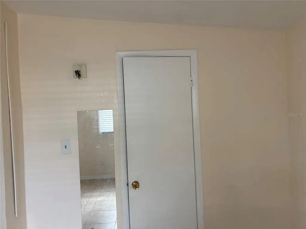 1320 Larsen Lane Tampa FL 33619