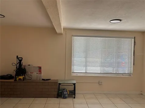 1320 Larsen Lane Tampa FL 33619