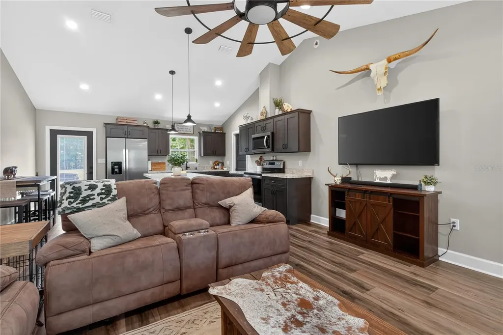17230 NE 41st Street Williston FL 32696