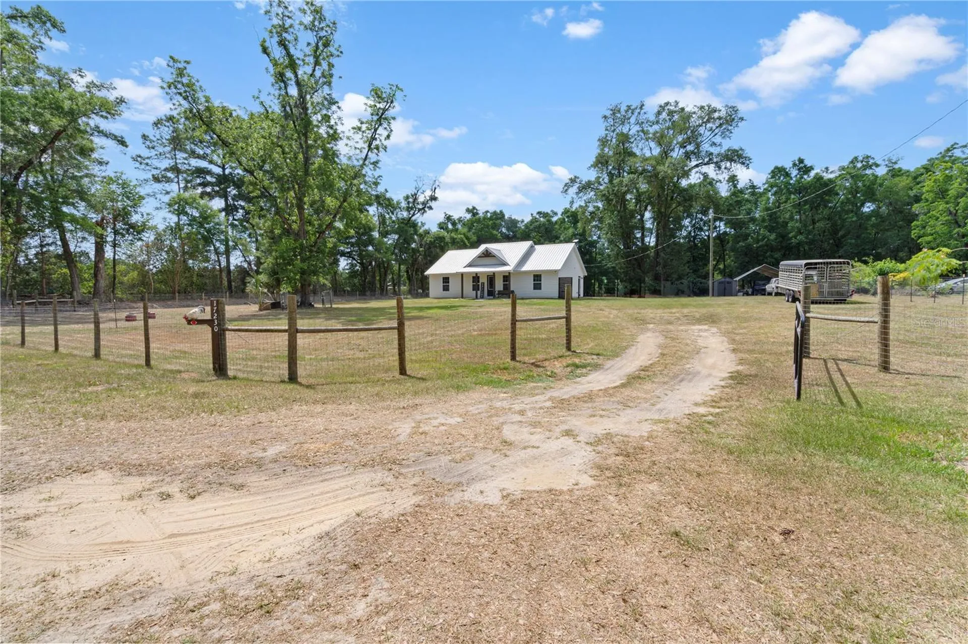 17230 NE 41st Street Williston FL 32696