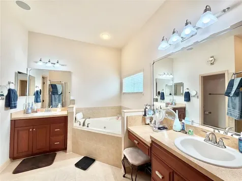 8416 SW 10th Road Gainesville FL 32607