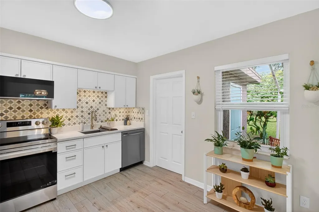 5810 7th Avenue S Gulfport FL 33707