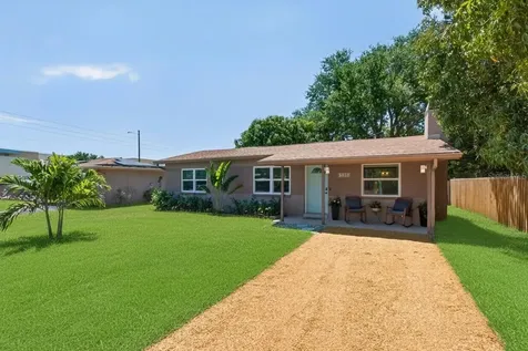 5810 7th Avenue S Gulfport FL 33707