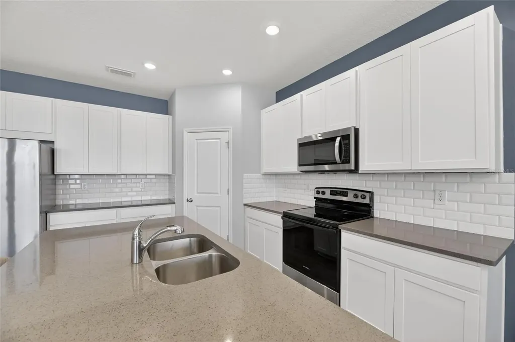 11833 Cara Field Avenue Riverview FL 33579