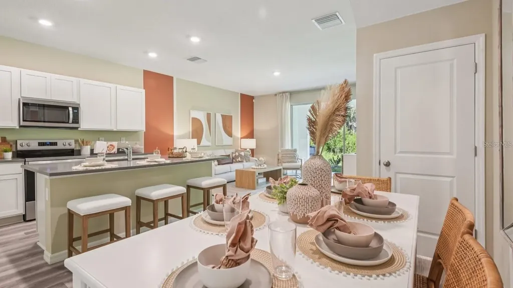 8106 Swan Mist Way Wesley Chapel FL 33545