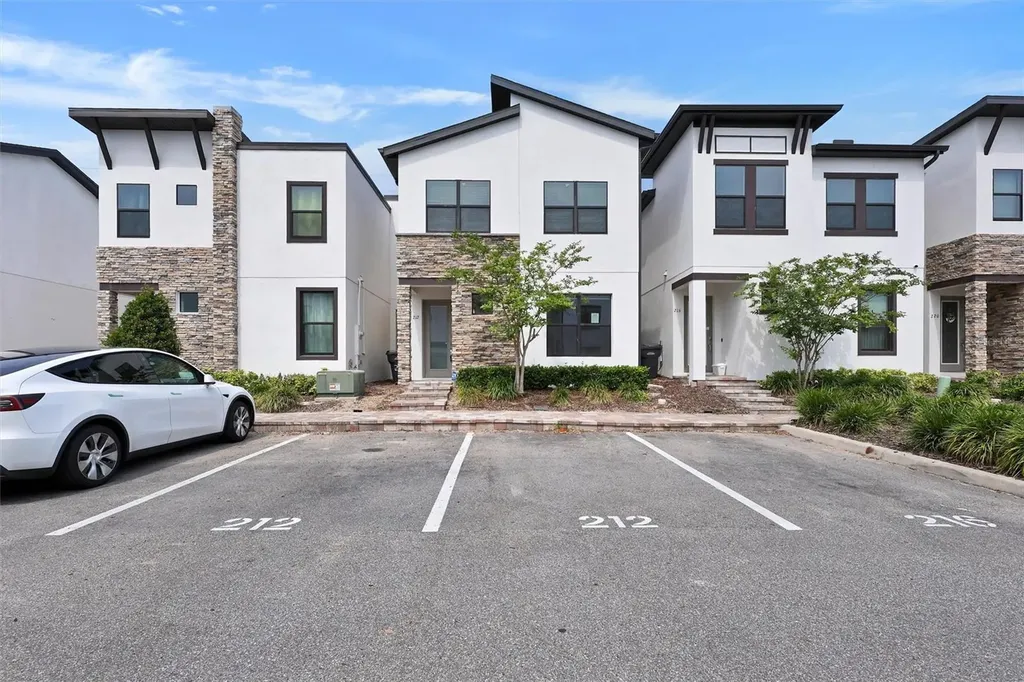 212 Villa Domani Circle Davenport FL 33896