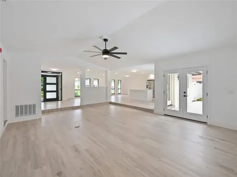 4904 Caspian Court Orlando FL 32819