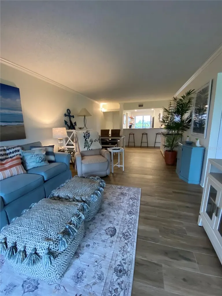 6104 Palma Del Mar Boulevard S St Petersburg FL 33715