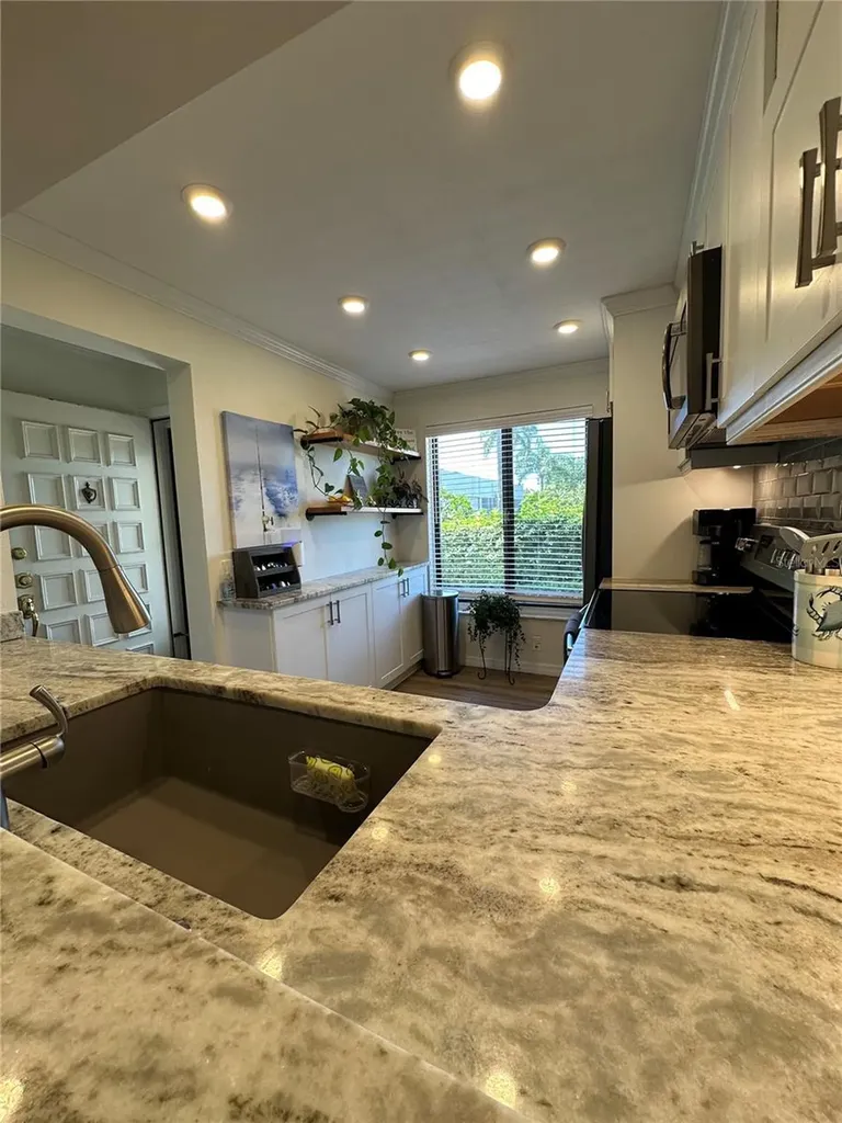 6104 Palma Del Mar Boulevard S St Petersburg FL 33715