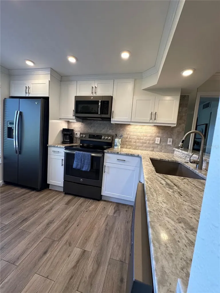 6104 Palma Del Mar Boulevard S St Petersburg FL 33715