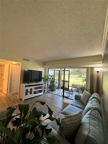 6104 Palma Del Mar Boulevard S St Petersburg FL 33715