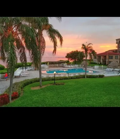 6104 Palma Del Mar Boulevard S St Petersburg FL 33715