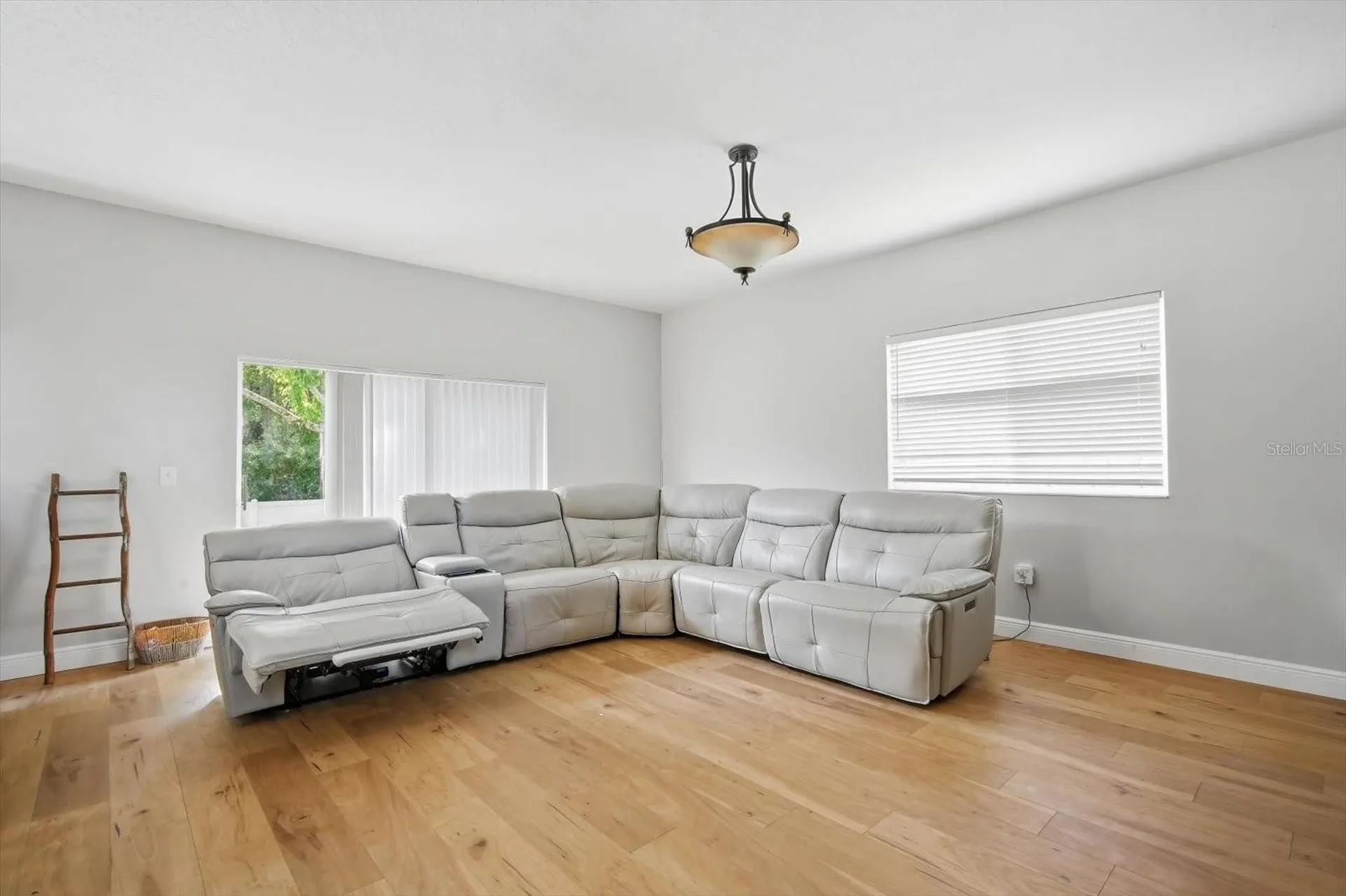 19321 Sandy Springs Circle Lutz FL 33558