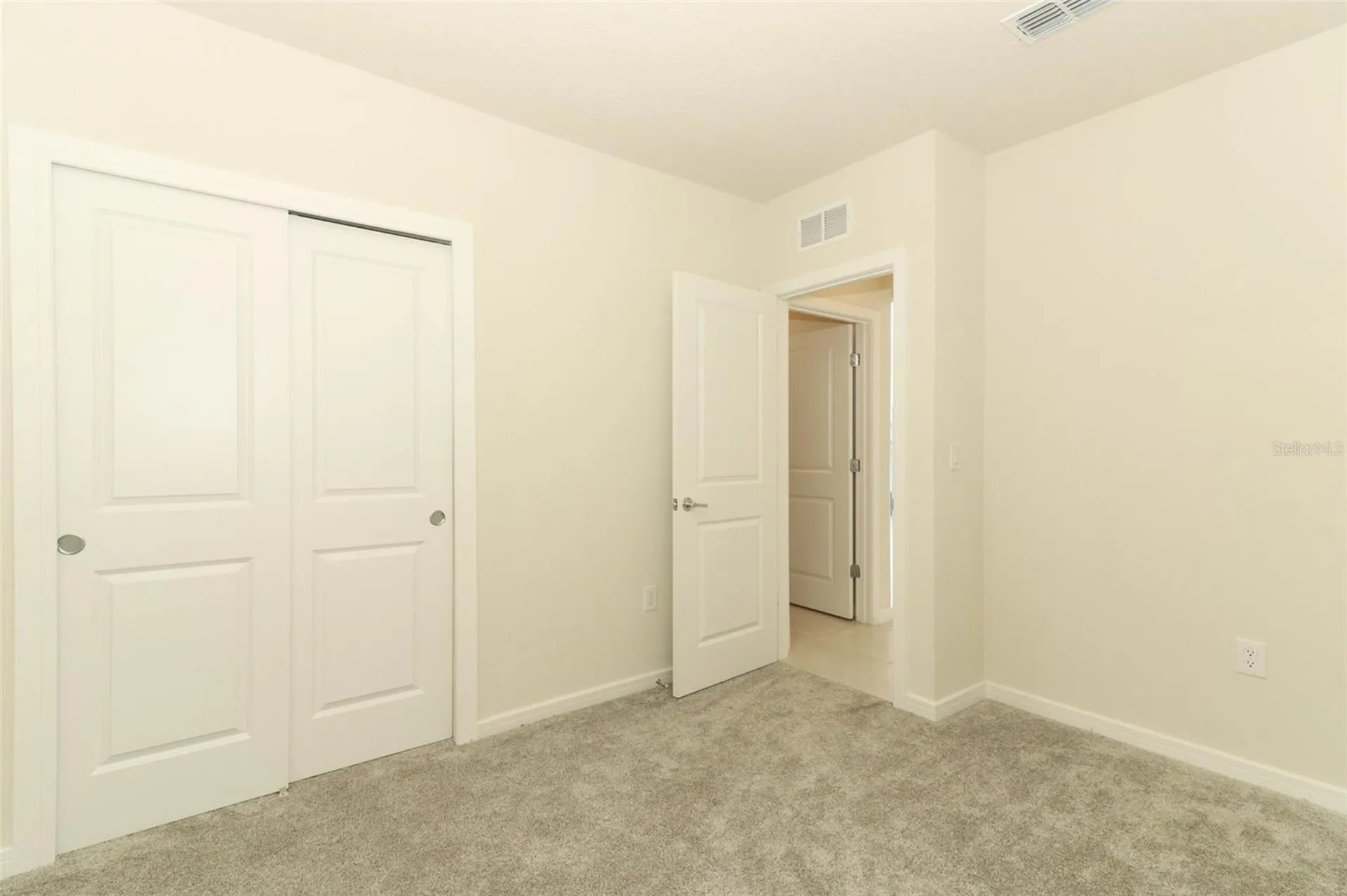 5345 Royal Point Avenue Kissimmee FL 34746