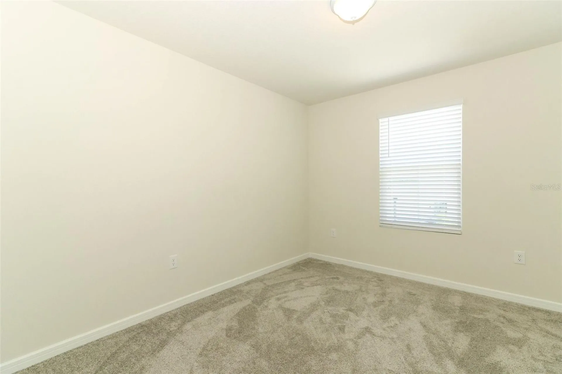 5345 Royal Point Avenue Kissimmee FL 34746