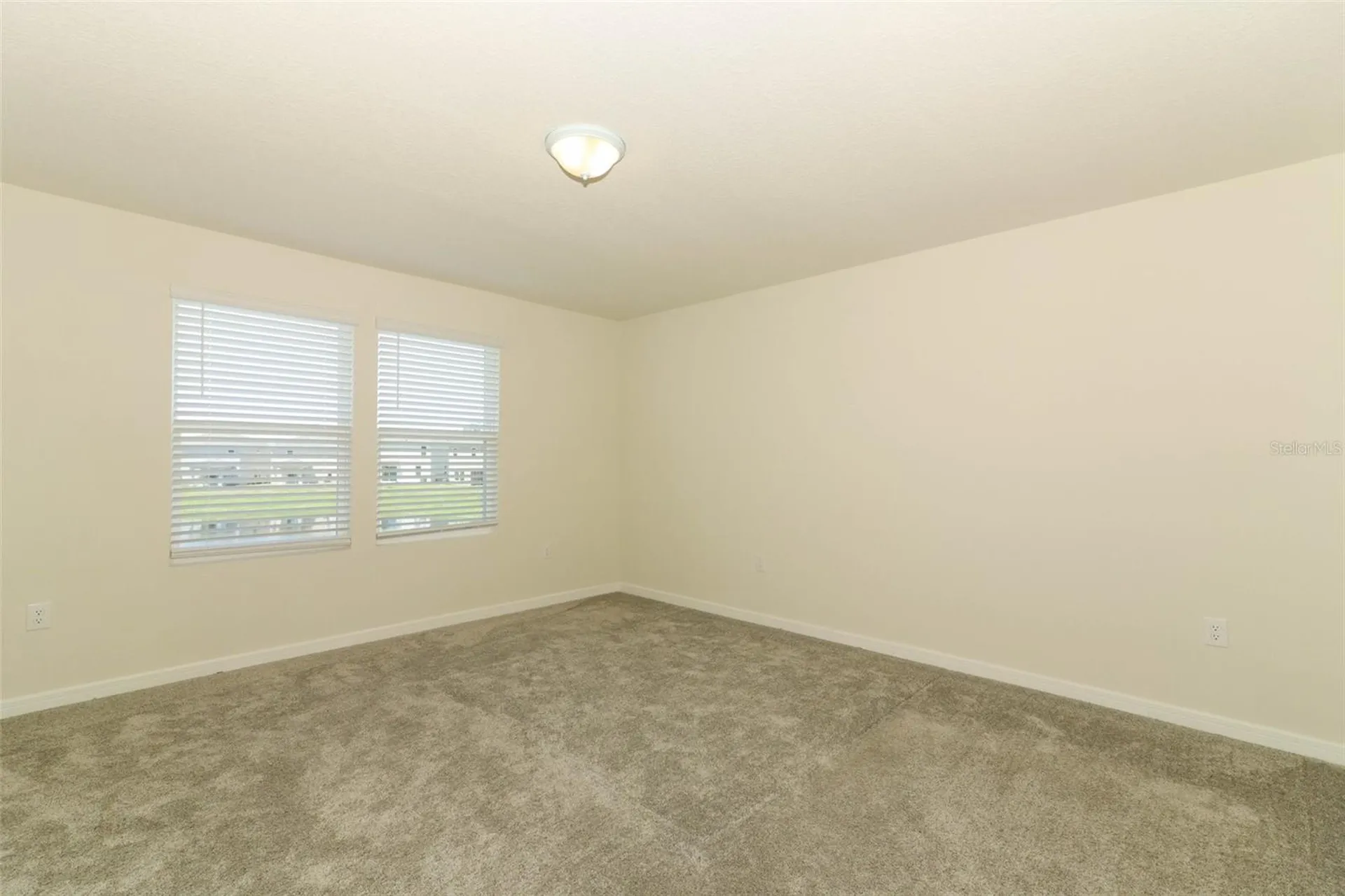 5345 Royal Point Avenue Kissimmee FL 34746