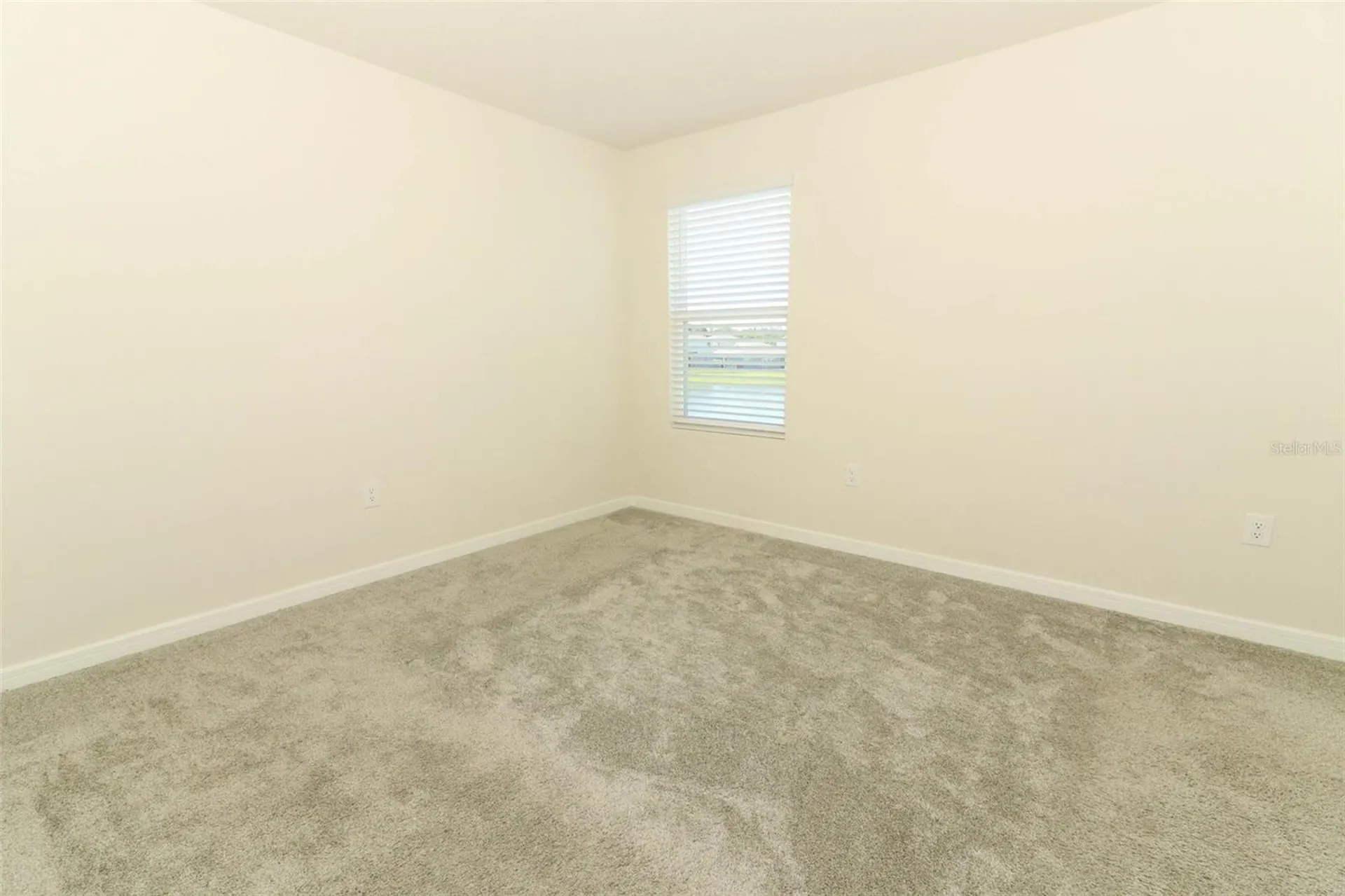 5345 Royal Point Avenue Kissimmee FL 34746