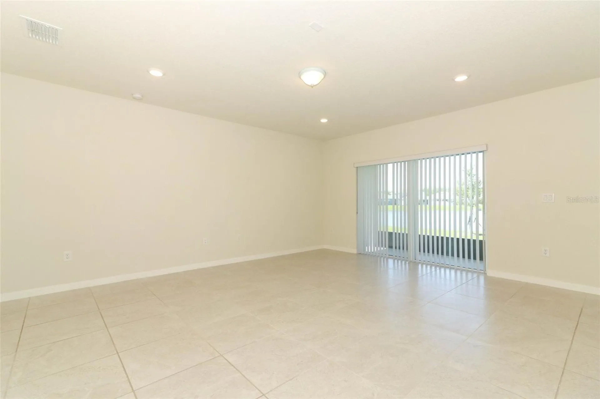 5345 Royal Point Avenue Kissimmee FL 34746
