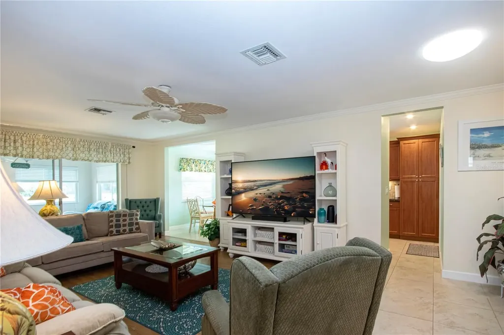 4405 Lakewood Avenue Bradenton FL 34208