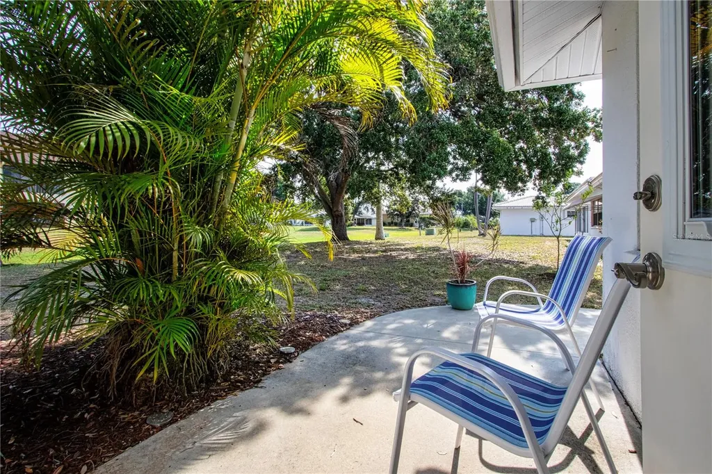 4405 Lakewood Avenue Bradenton FL 34208