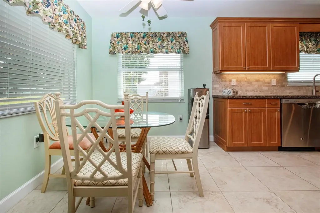 4405 Lakewood Avenue Bradenton FL 34208