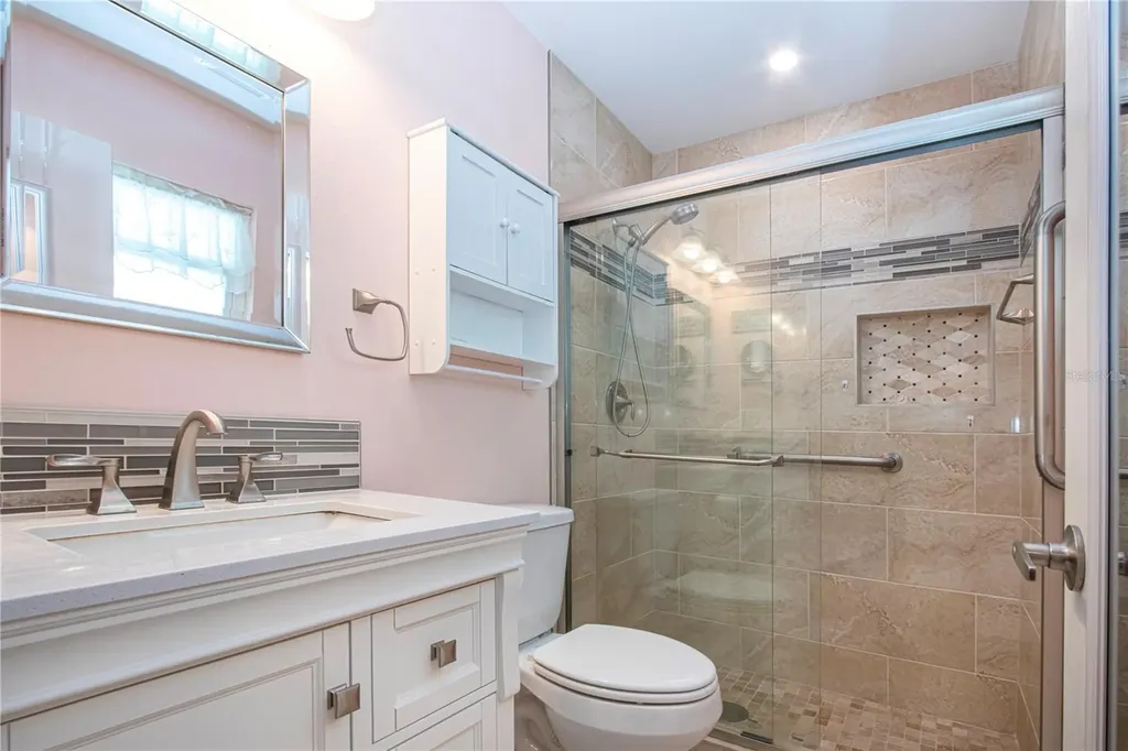 4405 Lakewood Avenue Bradenton FL 34208