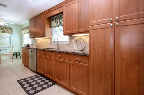 4405 Lakewood Avenue Bradenton FL 34208