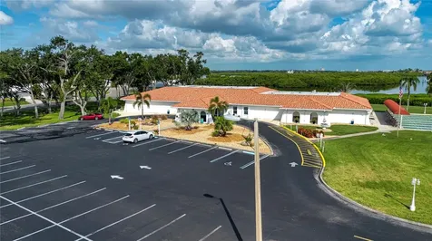 4405 Lakewood Avenue Bradenton FL 34208